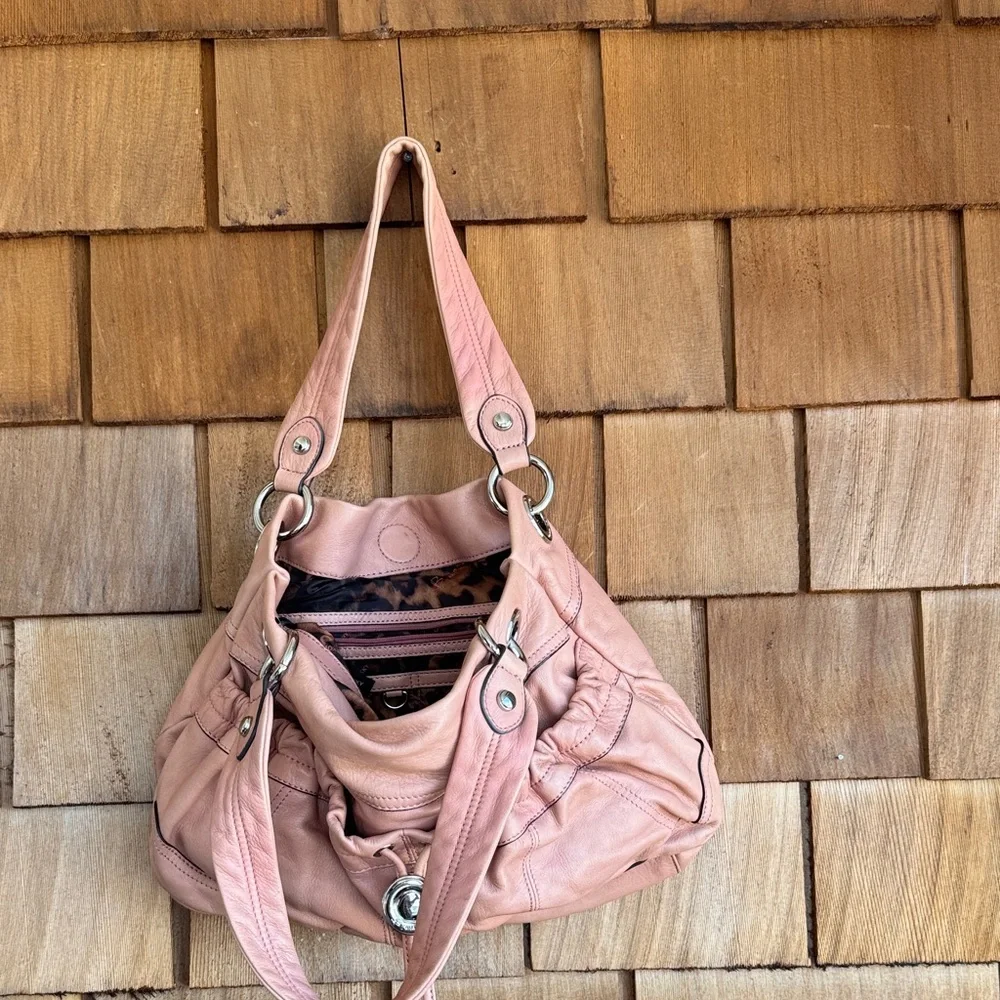 b. makowsky Soft Pink Leather Hobo Shoulder Bag - Picture 4 of 8